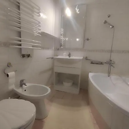Oda ve Kahvaltı A Kis Tobias Gastro & Wellness *
